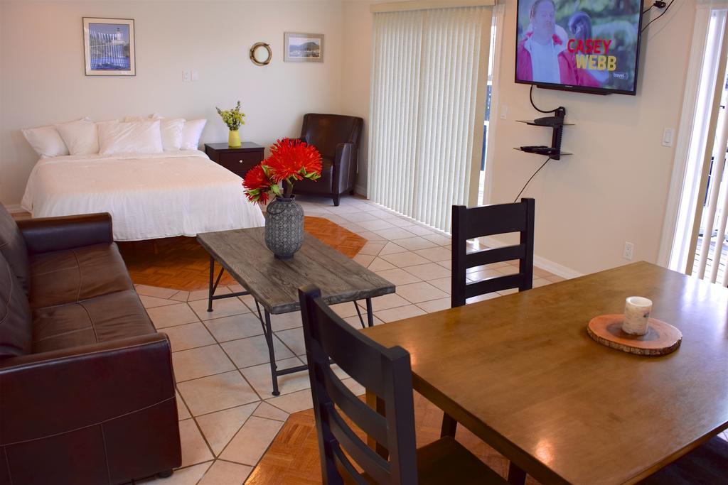 Longliner Lodge And Suites Ситка Экстерьер фото