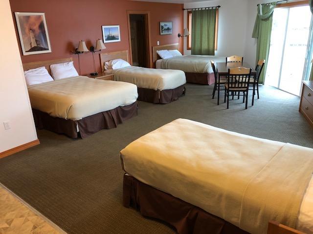 Longliner Lodge And Suites Ситка Экстерьер фото